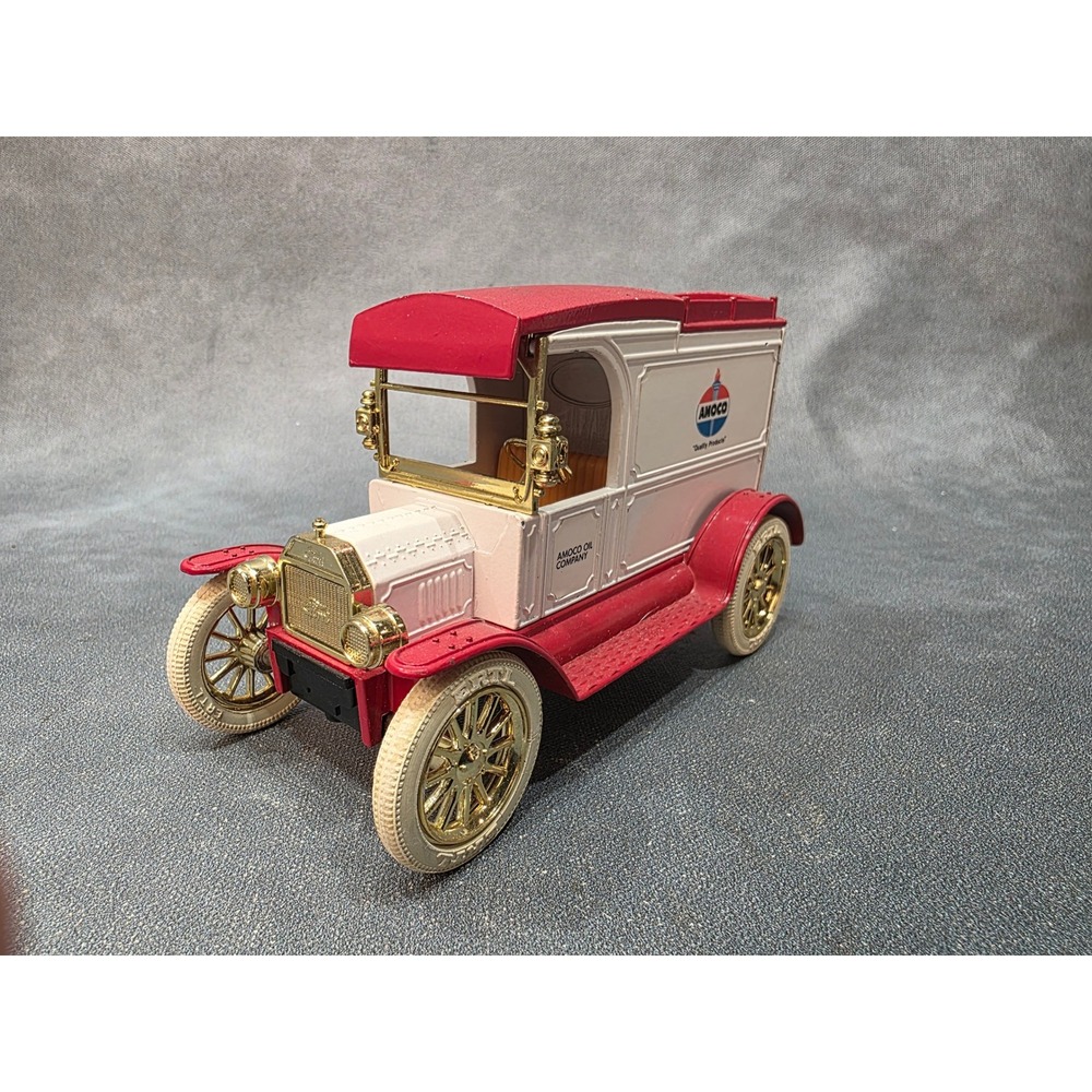 Ertl Amoco Oil Company Ford Model T Die-Cast Metal Bank Vintage Red White